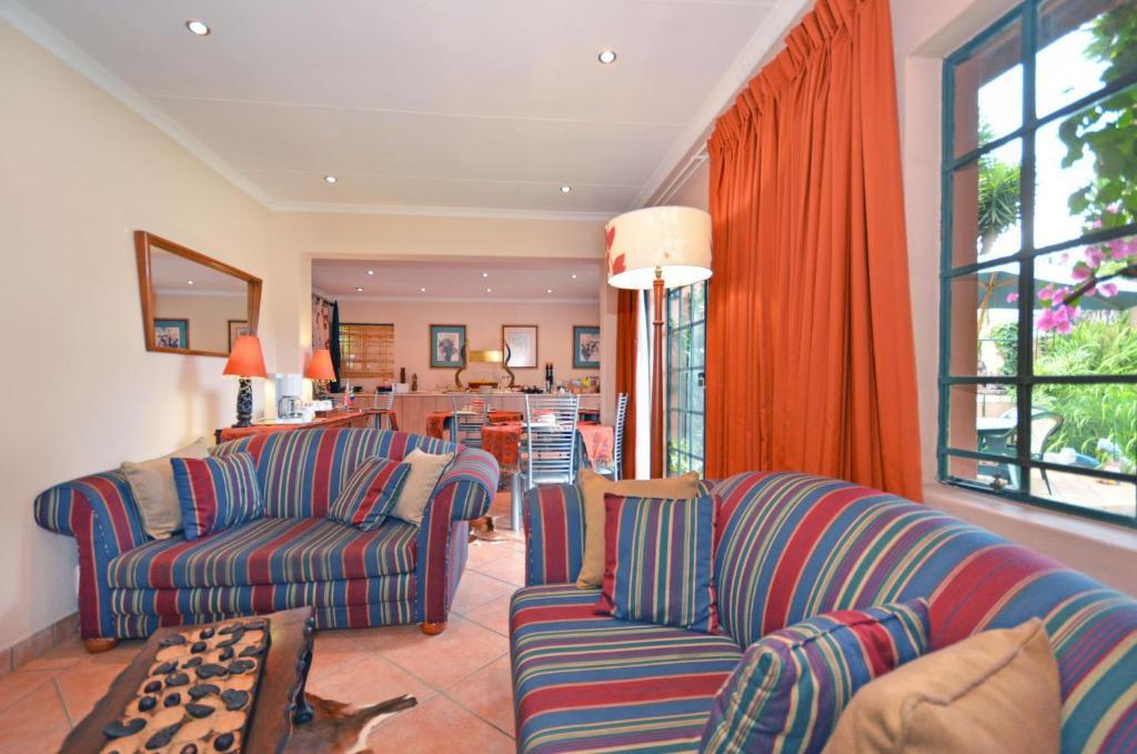 Cherry Tree Cottage B&B Linden Johannesburg Buitenkant foto