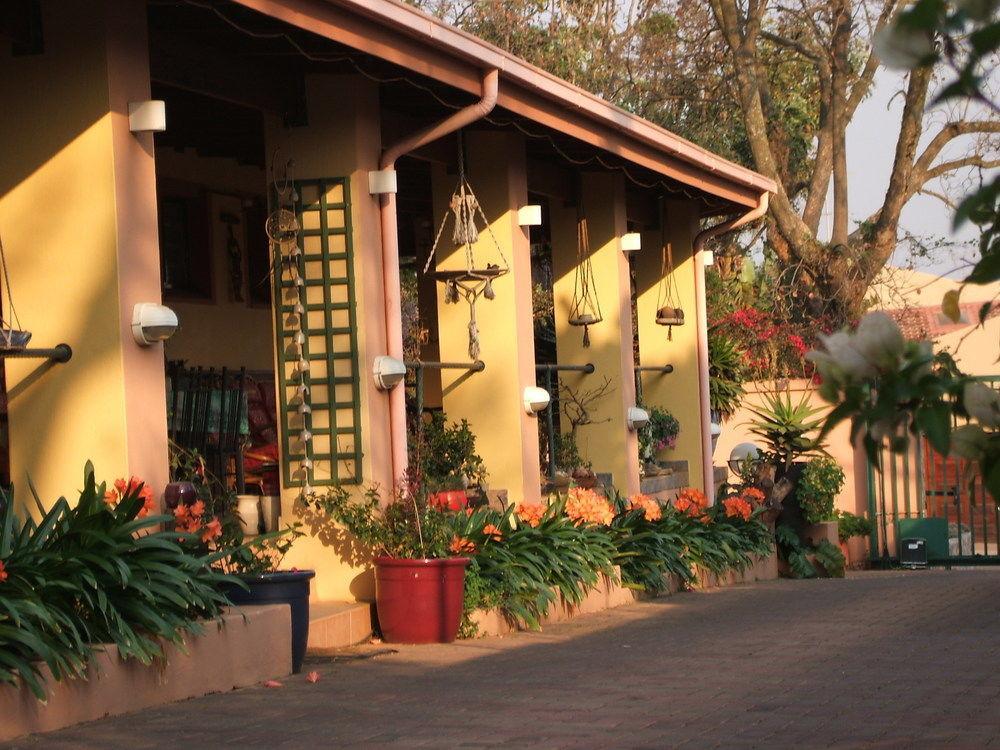 Cherry Tree Cottage B&B Linden Johannesburg Buitenkant foto