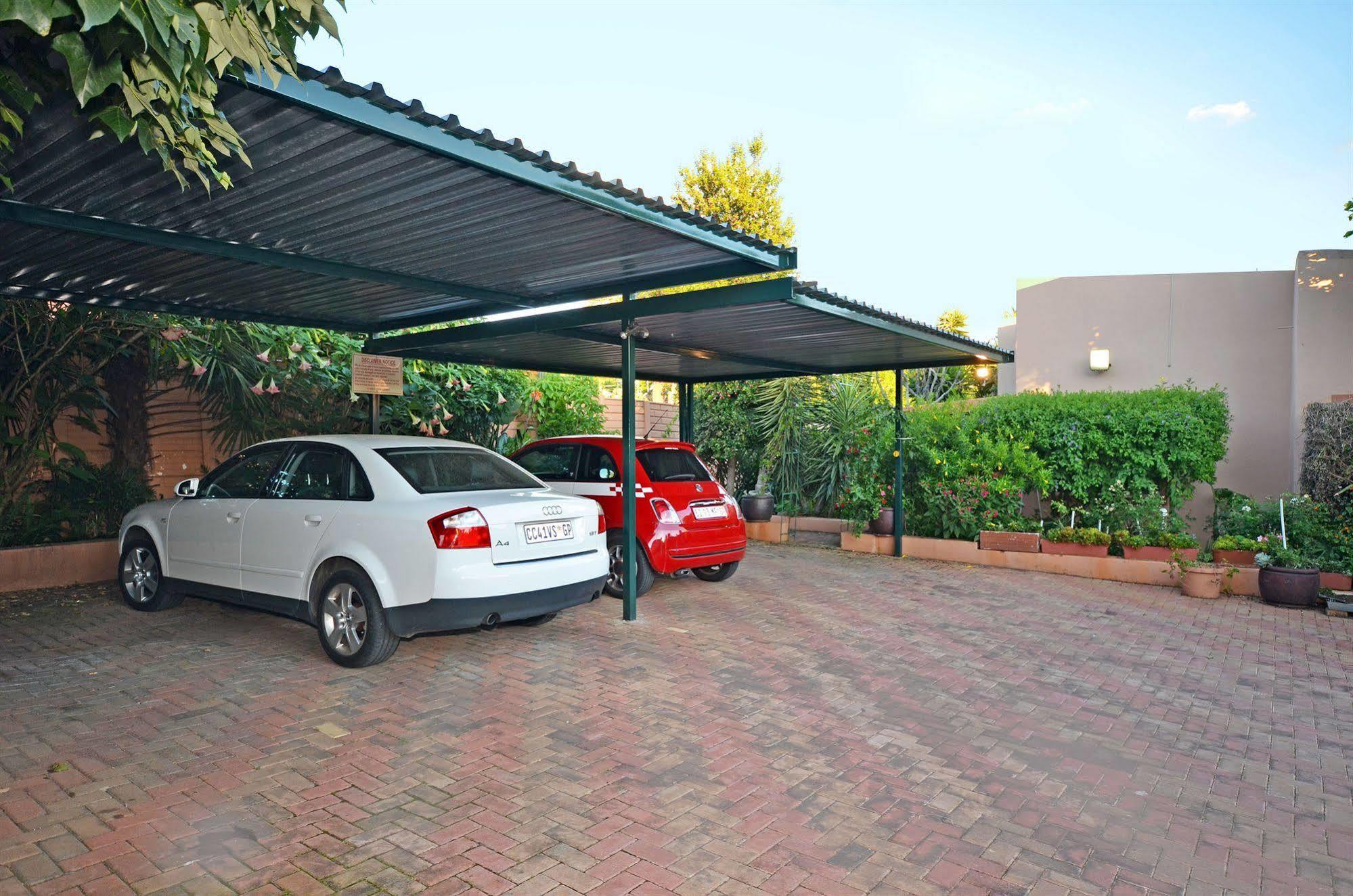 Cherry Tree Cottage B&B Linden Johannesburg Buitenkant foto